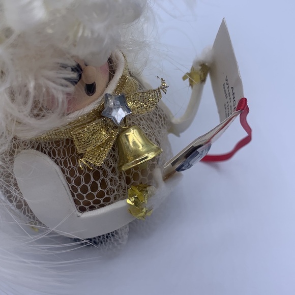 Kitschy Caroler Angle Feather Wings Handpainted Christmas Tree Ornament - Picture 7 of 7